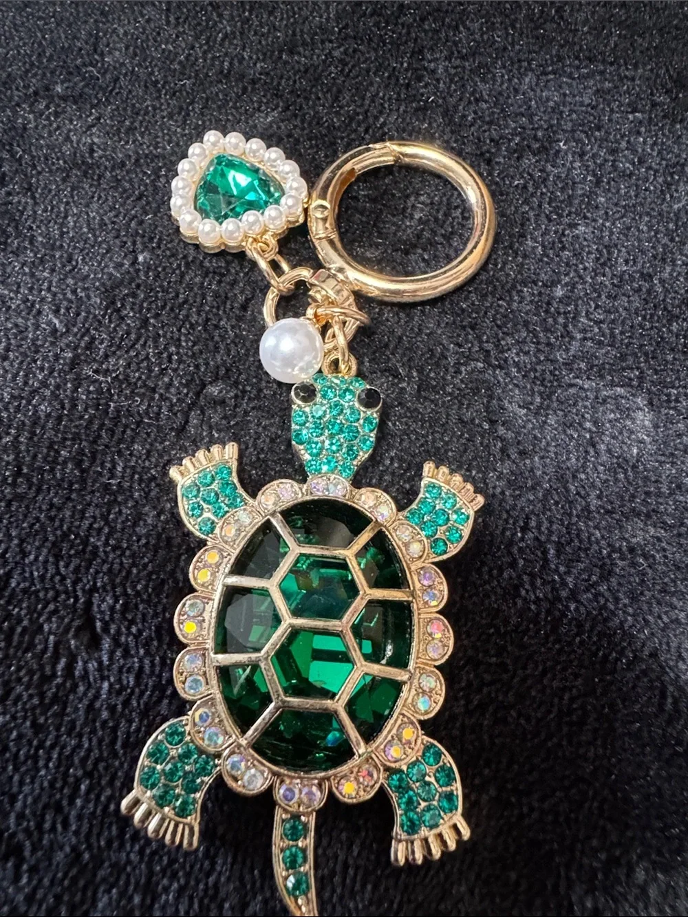 Source Unknown Gold-Tone Green Crystal Turtle Keychain Charm with Pearl Accent
